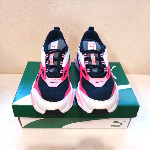 Puma - Picture 2 of 4